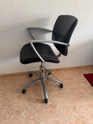 Set Peluquería: Sillón y Taburete Cromado
