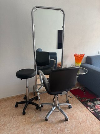 Set Peluquería: Sillón y Taburete Cromado