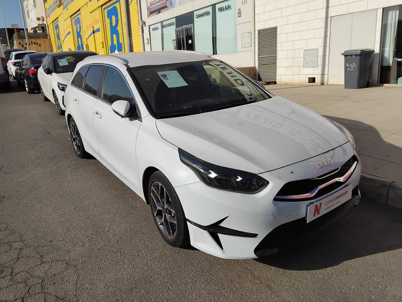 Kia cee'd 2023, foto 2