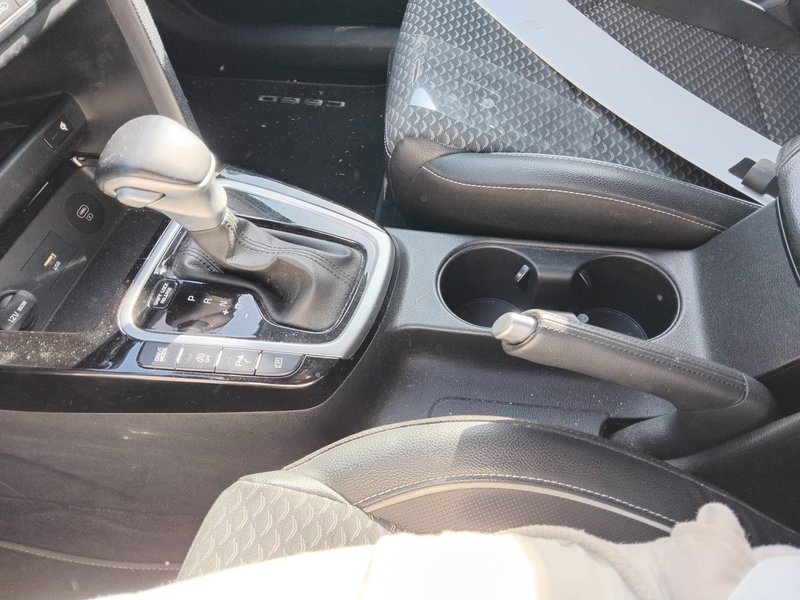 Kia cee'd 2023, foto 14