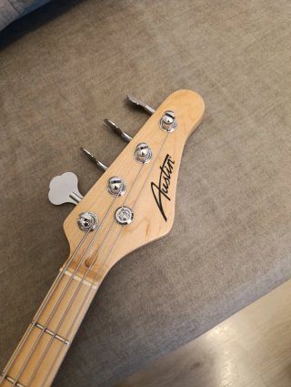 Bajo Austin 4 cuerdas