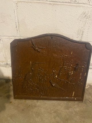 Placca decorativa in ghisa con uccelli 1900