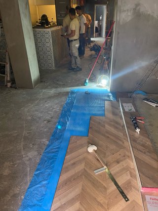 Instalación Suelo SPC, Vinilo y Tarima