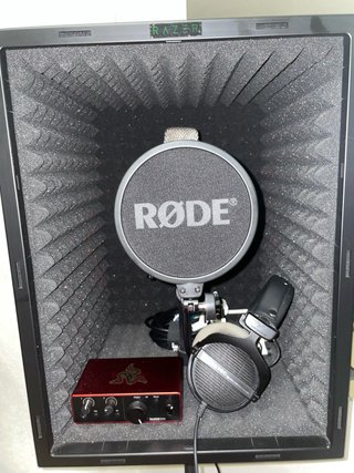 Pack Estudio: Micrófono Rode, Audio y Cabina