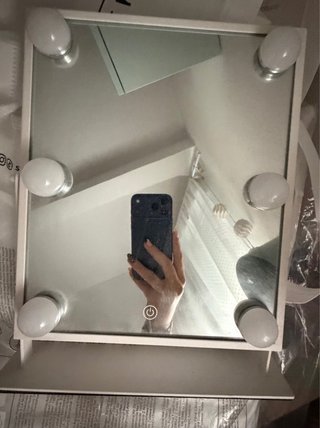 Specchio trucco con luci LED