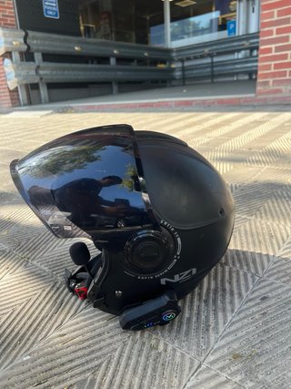 Casco NZI Negro Visera negra