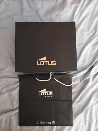 Reloj Lotus Acero Inoxidable Edición especial.