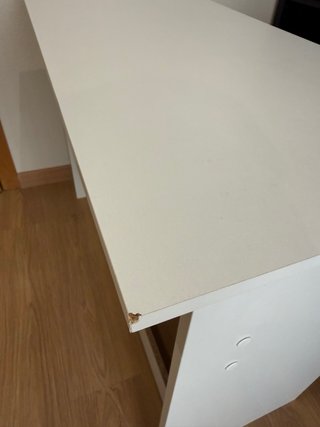 Escritorio básico de conglomerado.
