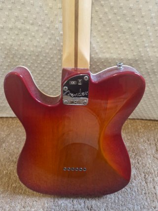 Guitarra Eléctrica Fender American Deluxe