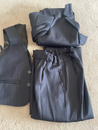 Traje de niño azul talla 2-3 años