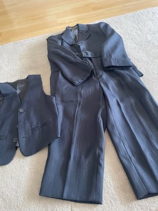Traje de niño azul talla 2-3 años