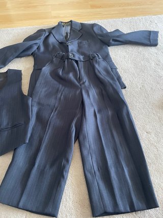 Traje de niño azul talla 2-3 años