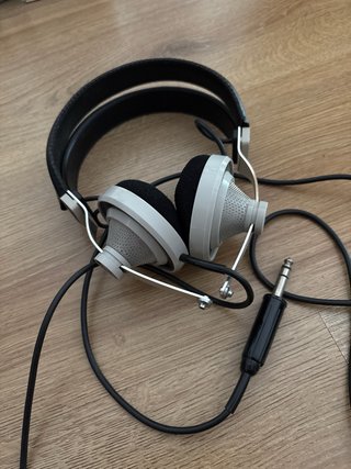 Cascos Pioneer Negros y Plateados