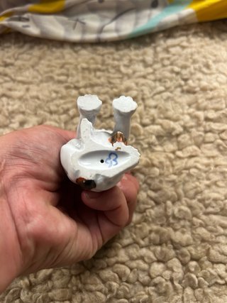 Figura de porcelana de perro