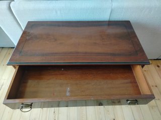 Mesa auxiliar o tv de madera