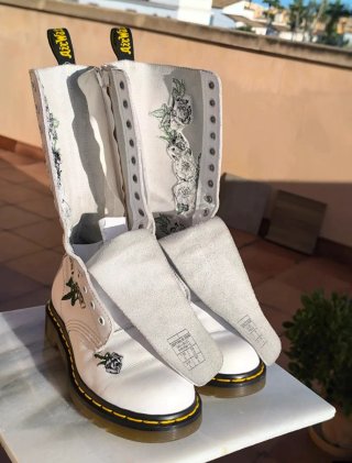 Botas Dr. Martens 14 agujeros blanco bordado n 37