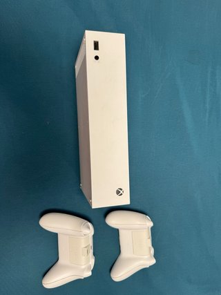 Xbox Series S Blanca + 2 Mandos