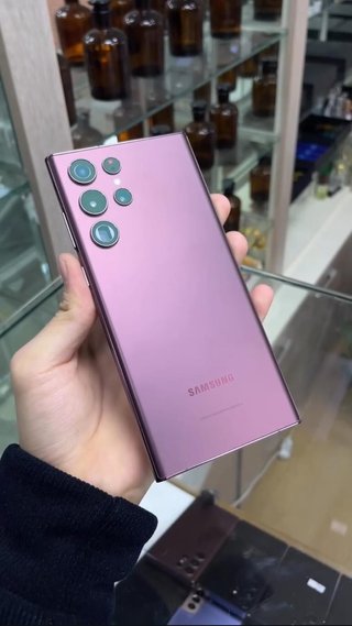 Samsung Galaxy S22 Ultra 256GB Morado