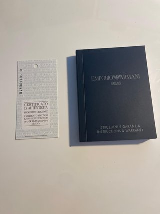 Reloj Emporio Armani Cuero Negro y Plata