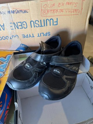 Zapatillas Emm Negras