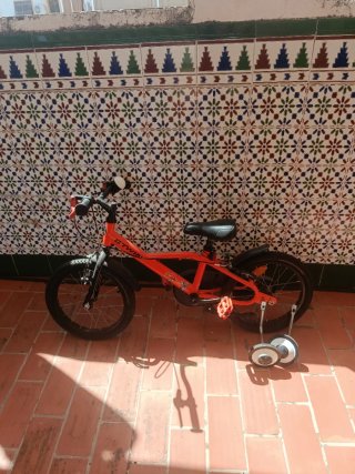 Bicicleta infantil naranja