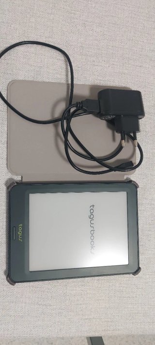 Libro electrónico Tagus