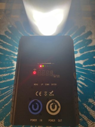 PAR LED RGBW DMX WIFI  3x18W BATTERIA