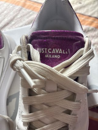Zapatillas Just Cavalli Blancas y Moradas