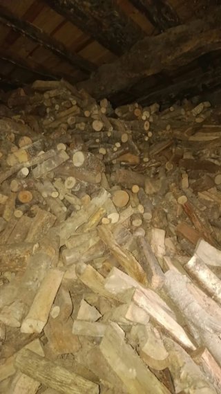 Leña para chimenea o barbacoa seca más de un año