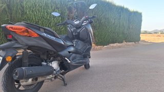 YAMAHA XMAX 125