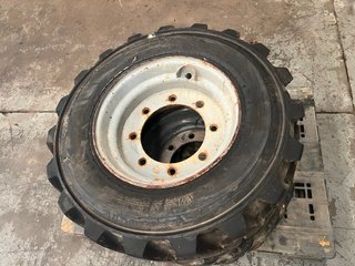 Rueda Vredestein 11.5/80-15.3 con llanta