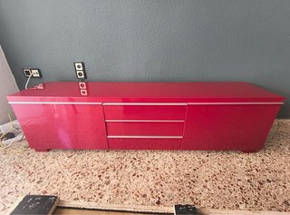Mueble TV BESTA Ikea Rojo