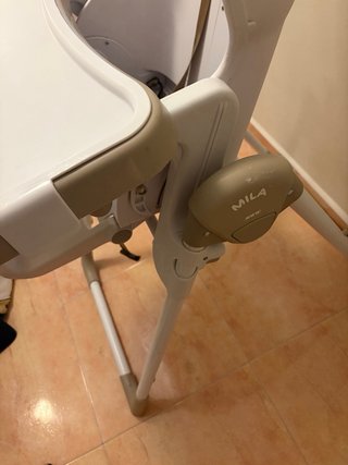 Trona de bebé plegable