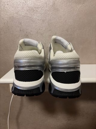 Scarpe Chanel Runner Bianche e Argento