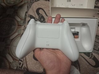Mando Xbox Robot White