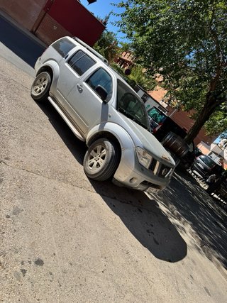 Nissan Pathfinder 2006