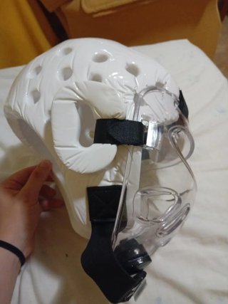 Casco artes marciales con visera