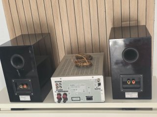 Sony Hi-Fi CMT-G1iP + Altavoces SS-CG1