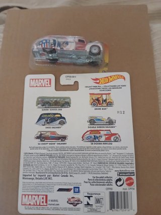 Hot Wheels Capitão América 38 Dodge Airflow