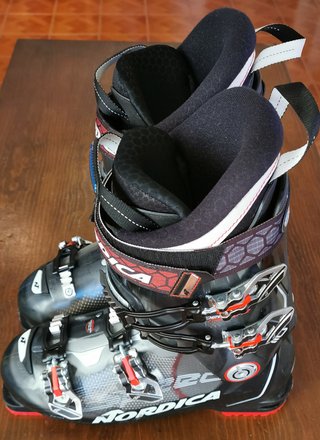 Botas Esquí Nordica Speed Machine 110R como nueva
