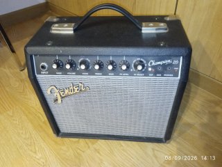 Amplificador Fender Champion 20