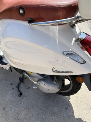 Vespa Primavera 2T Blanca