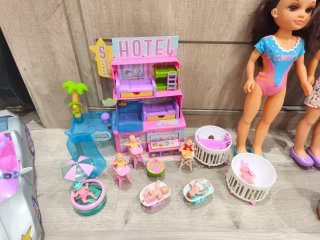 Lote Juguetes Muñecas Coche Hotel Accesorios