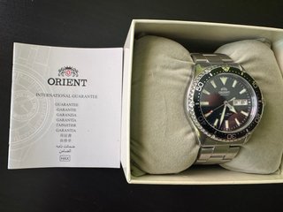 Reloj Orient Kamasu Mako III 42mm dial Kanji.