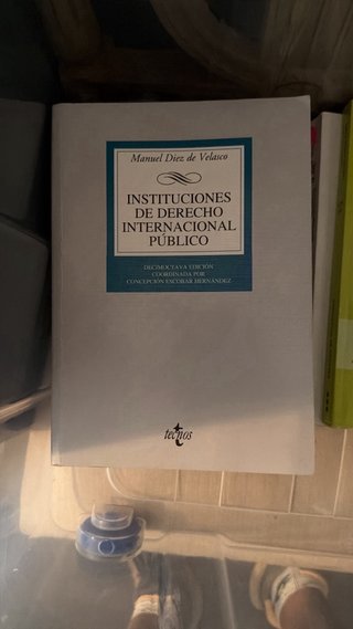 Libros de Derecho UNED