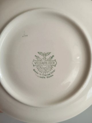 Cremera Villeroy Mettlach y 2 platos