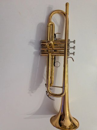 Trompeta Yamaha YTR-4335GII Dorada