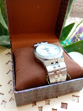 Reloj Rolex Plateado y Blanco
