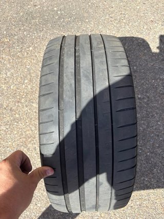 Neumáticos 245/40 R18 93Y