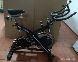 Bicicleta Spinning BH ZS600
